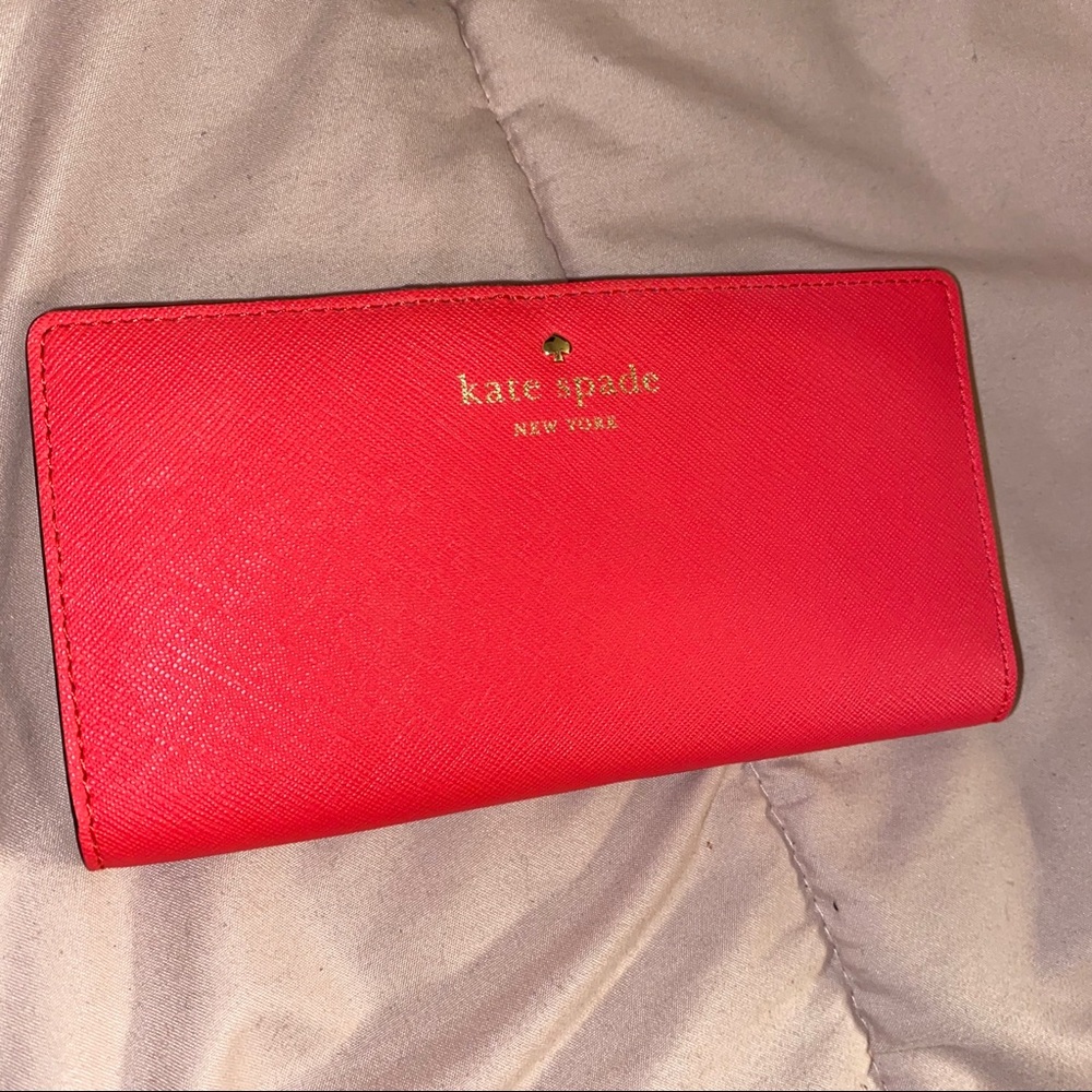 KATE SPADE Saffiano Laurel Way Stacy Wallet Used